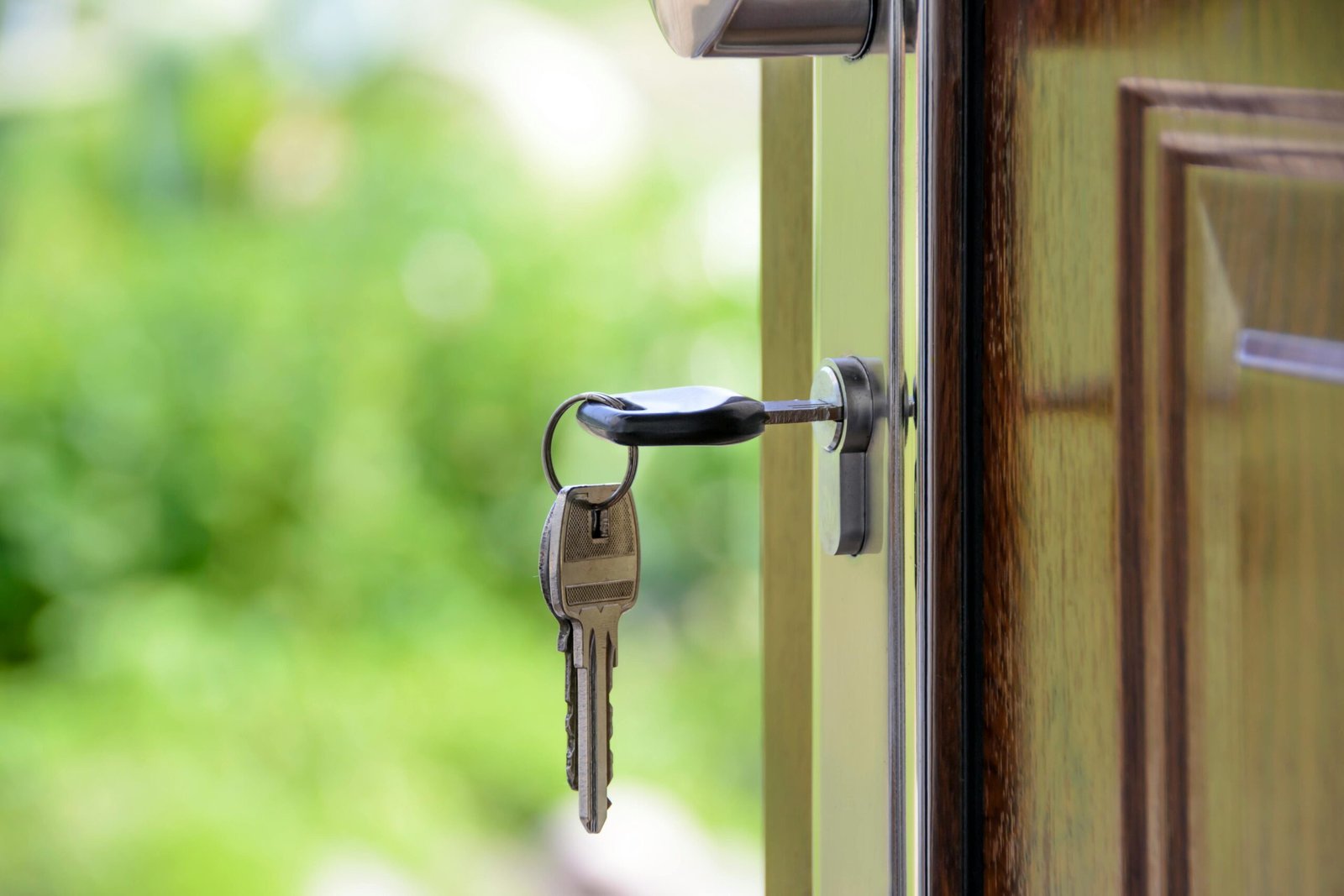door lock with key
